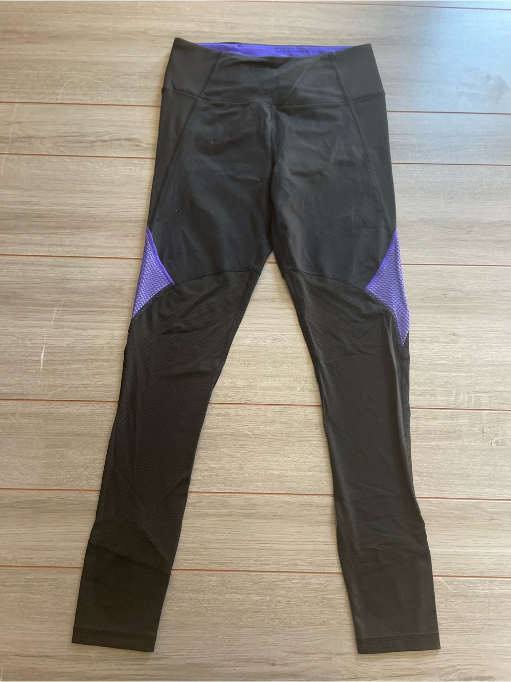 VSX Victoria Sport by Victoria's Secret women's medium athletic leggings - Picture 2 of 6